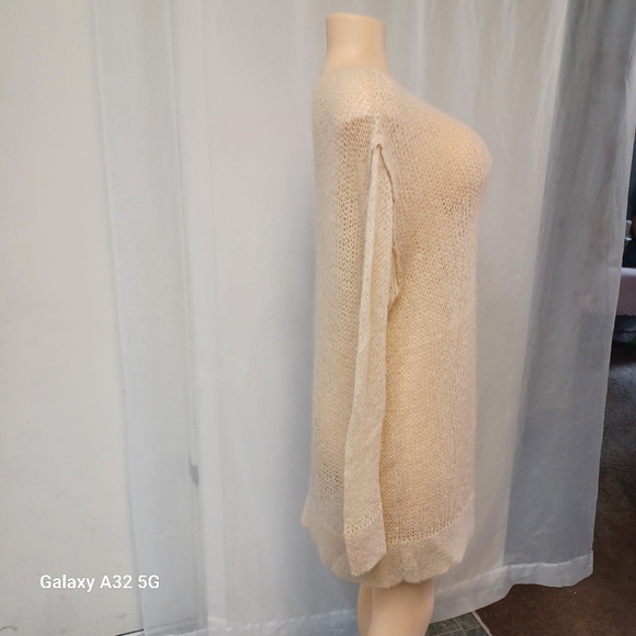 Free People Cream Knit Sweater Size M - Picture 3 of 11